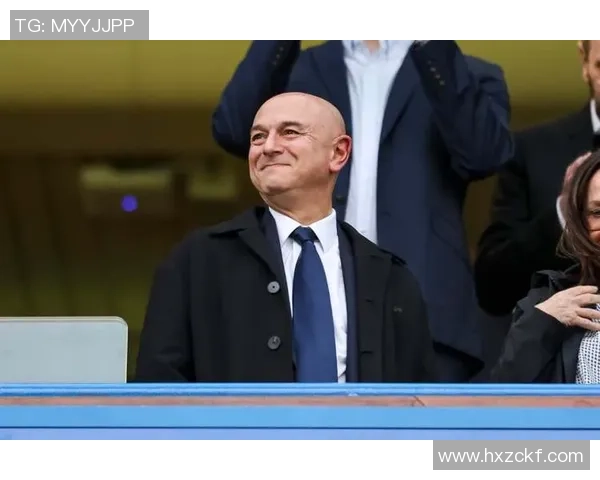 足球明星身型解析：从球场到训练馆 男孩们如何塑造完美体型